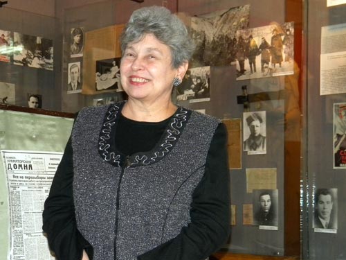 Лидия Зеленская говорит, что материалы  для книги она собирала несколько лет,  изучая разные стороны жизни и деятельности Краматорска в 1927-1928 годах.