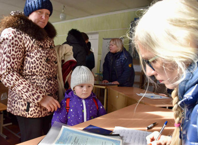 У Донецькій області комплекти теплого одягу отримують багатодітні родини, фото-1